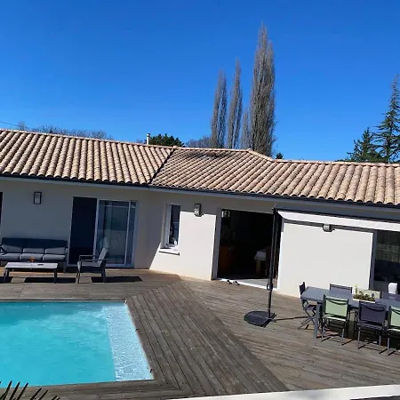 Climatisee Avec Piscine 别墅 Prignac-et-Marcamps